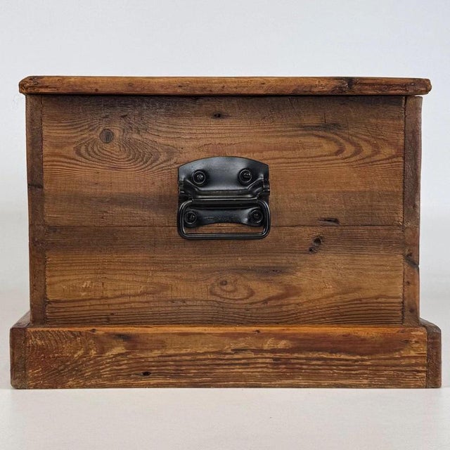 2000 - 2009 Vintage English Pine Storage Chest For Sale - Image 5 of 12