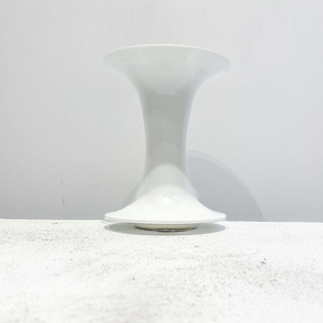 Minimalist White-Glazed Porcelain Vase by Jan Van Der Vaart, Netherlands, 1987 For Sale - Image 9 of 13