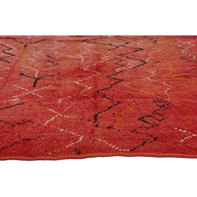 Berber Tribes of Morocco Vintage Red Talsint Moroccan Rug - 05'01 X 09'10 For Sale - Image 4 of 9