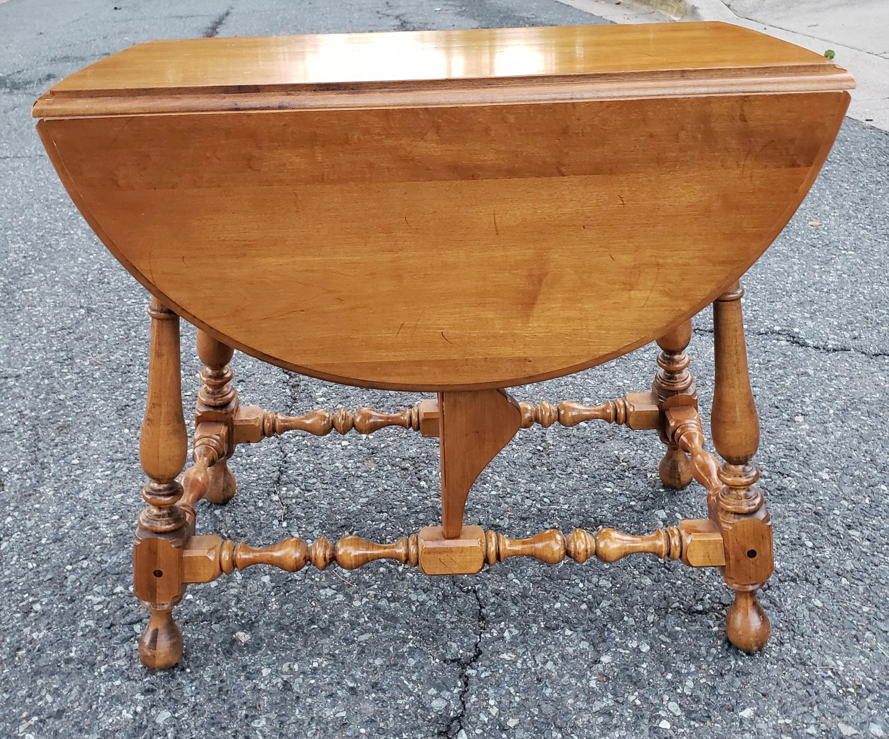 Mid-Century Ethan Allen American Classical Maple Drop Leaf Side