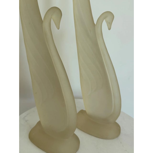 Late 20th Century Late 20th Century Pair of Austin Sculpture Frosted Art Glass Swans – Mid-Century Modern Sculptural Birds For Sale - Image 5 of 8