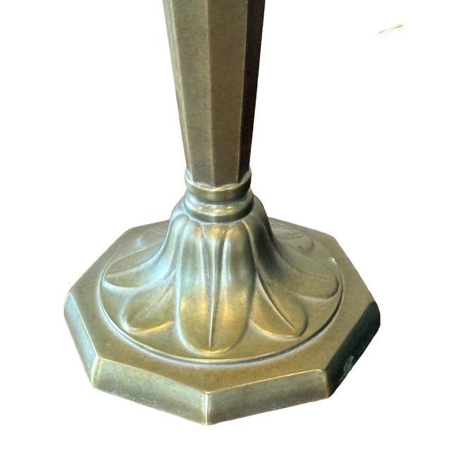 Brass Vintage Substantial Antiqued Brass Table Lamp With Urn Base & Octagonal Foot – Excellent Condition For Sale - Image 8 of 9