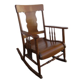 Victorian Early 1900s Oak Rocking Chair For Sale