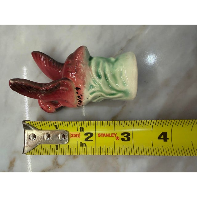 Vintage Pink Flamingo Salt and Pepper Shakers, Niagara Falls Souvenir For Sale In Phoenix - Image 6 of 10