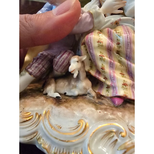 Antique Meissen Style Porcelain Romantic Figurine For Sale - Image 11 of 12