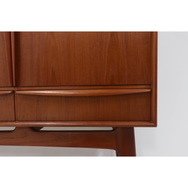 Teak Highboard by Svend Aage Madsen for K. Knudsen & Søn, 1950s For Sale - Image 4 of 17