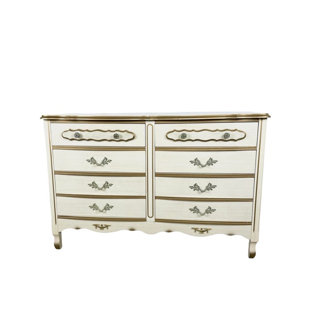 French Provincial Vintage French Provincial Six-Drawer Dresser in Cream and Gold With Louis XV Details For Sale - Image 3 of 17