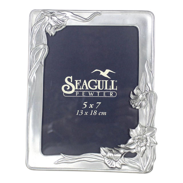 Vintage Pewter Picture Frame 5 X 7 Large, Seagull Daffodil Easel, Table Top Photo Horizontal or Vertical For Sale