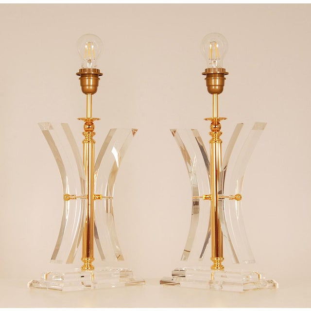 1980s Vintage Table Lamps Crystal Gold Acrylic Kuatra Spainish Lamps Mid Century Perspex a Pair For Sale - Image 5 of 9
