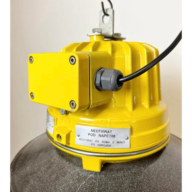 Industrial Yellow Explosion Proof Lamp with Grey Enameled Shade from Elektrosvit, 1990s For Sale - Image 9 of 16