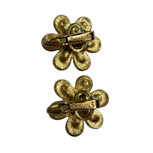 American Vintage Stamped Crown Trifari Gold Tone Brushed and Teal Rhinestone Earrings, A Pair For Sale - Image 3 of 4