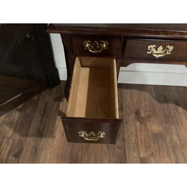 1960s Vintage Mahogany Solid Wood Chippendale Style Executive Desk Excellent For Sale - Image 5 of 12