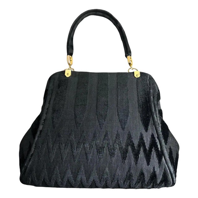 An Elegant 1970s Black Velvet Hand Bag by Roberta Di Camerino For Sale