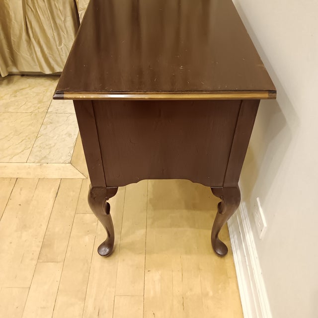 Mid 20th Century Mid 20th Century Hickory Chair Co. Vintage Mahogany Queen Anne Style Lowboy Dresser For Sale - Image 5 of 15