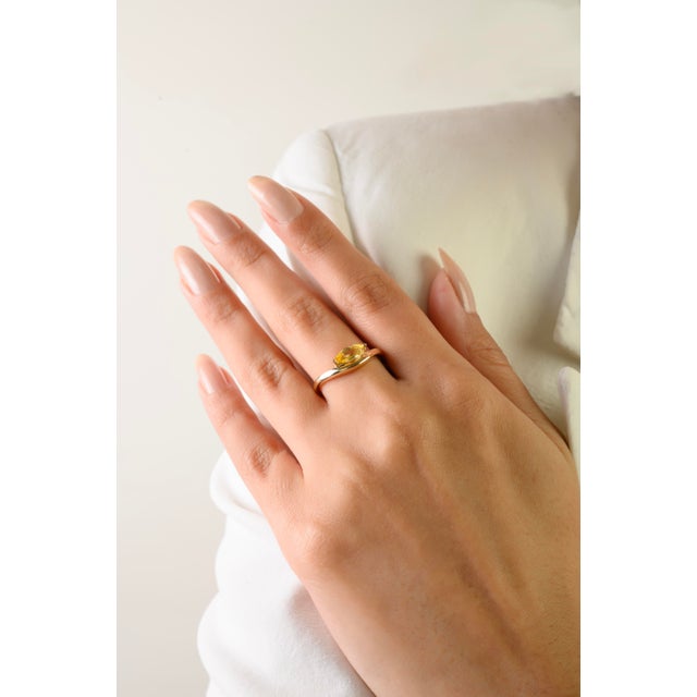 Metal 14k Gold Retro Yellow Sapphire Solitaire Ring Size 5.5 For Sale - Image 7 of 14