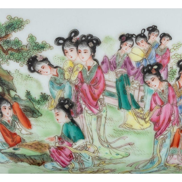 Chinese Chinese Famille Rose Porcelain Bowl For Sale - Image 3 of 9