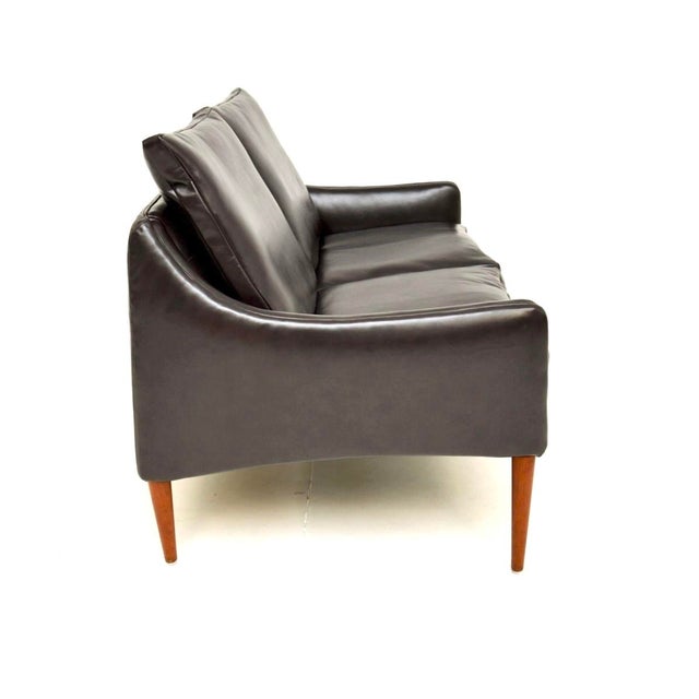 1960s Vintage Danish Model 800 Leather Sofa from Hans Olsen, 1960s For Sale - Image 5 of 8