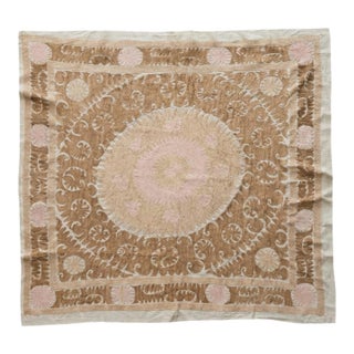 Central Asian Suzani Tablecloth - Mid 20th Century Textile - 4'11'' X 5'1'' For Sale