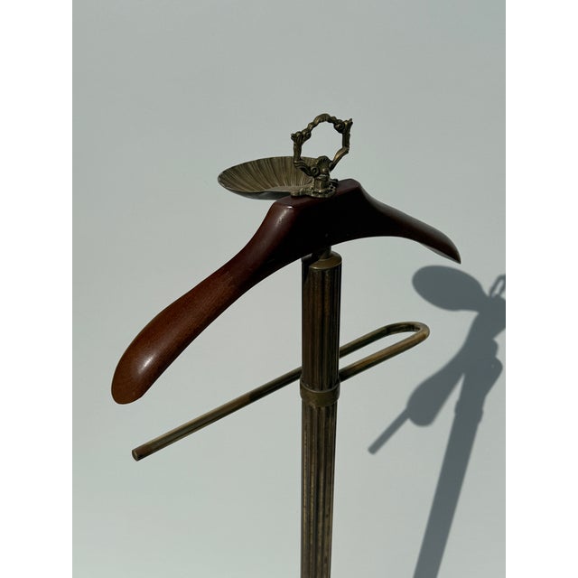 1970s 1970s Brass Gentleman’s Valet For Sale - Image 5 of 12