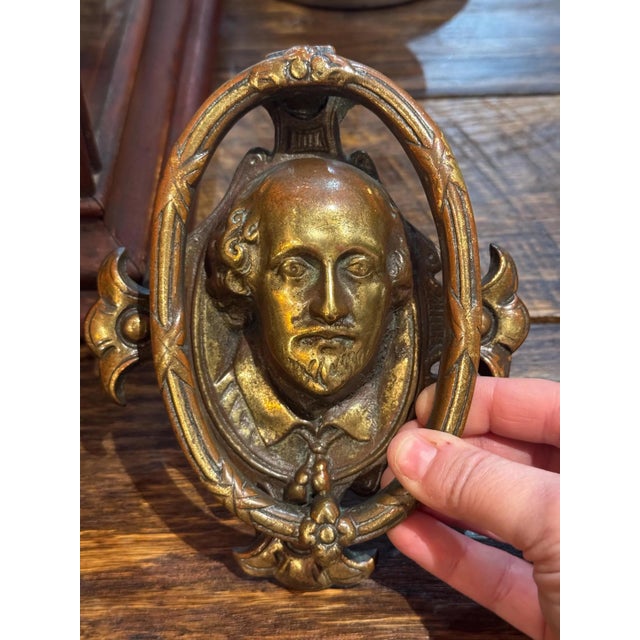 Antique Bronze 19th Century William Shakespeare Doorknocker For Sale - Image 9 of 9
