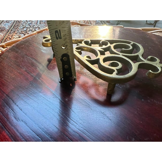 1970s Vintage Brass Scrolling Small Trivet For Sale - Image 5 of 9