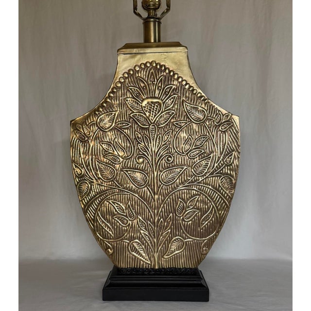 Vintage Repousse Brass Floral & Leaf Pattered Urn Form Table Lamp For Sale - Image 12 of 12