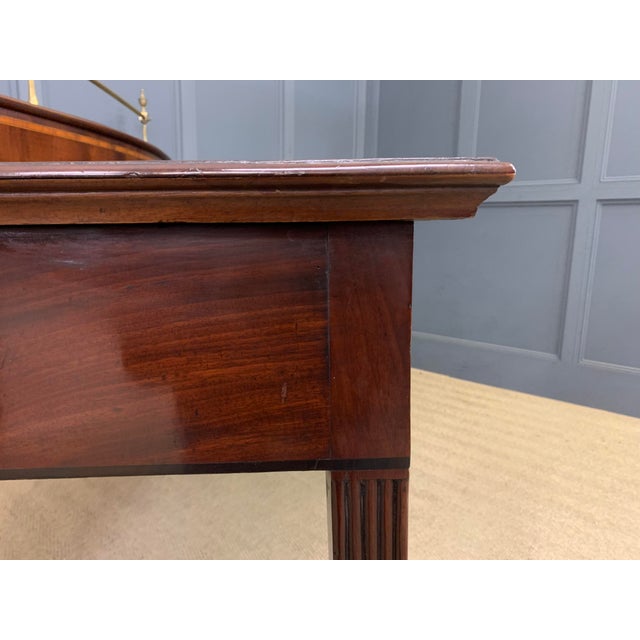 George III Serpentine Mahogany Serving Table, 1790 For Sale - Image 9 of 18