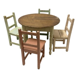 1940s Shabby Chic Vintage Farm Table W/ 4 Farm Chairs Dining Set For Sale