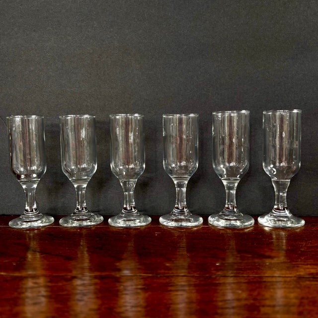 1950s Vintage Libbey Embassy Cordial Footed Shoot Glasses 1 Oz Shooter With Straight Edges, 4" - Set of 6 For Sale - Image 5 of 6