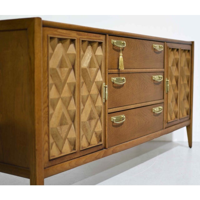 Mid Century Modern Diamond Head Credenza Premier by Broyhill For Sale - Image 12 of 14