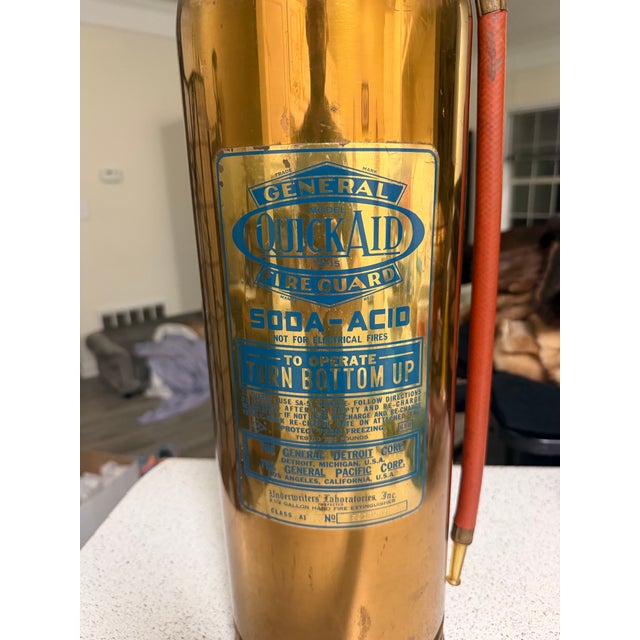 Art Nouveau Vintage Brass Fire Extinguisher General, Quick Aid 1900’s Excellent Condition For Sale - Image 3 of 5