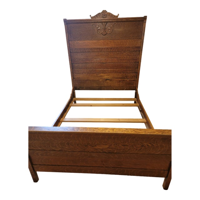 Antique Quarter-Sawn Tiger Oak Full Bed With Carved Floral Crest, c.1905 For Sale