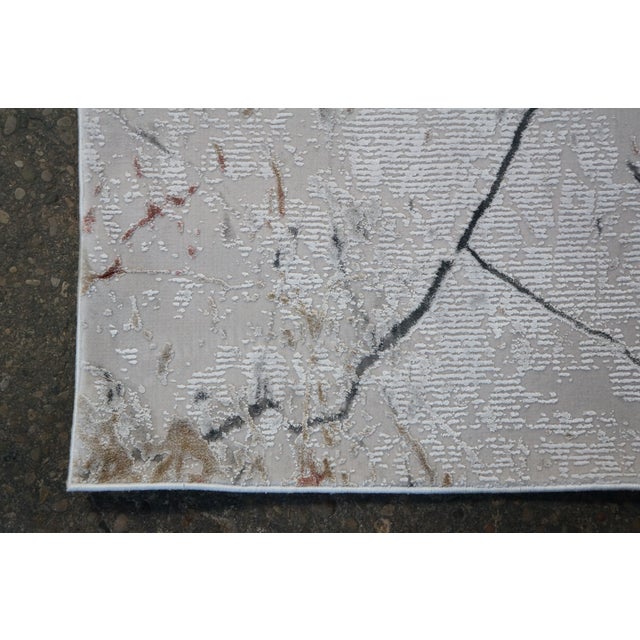Late 20th Century Haute Couture Calacatta Marble Elegance Power Loom Abstract Modern Rug 6' X 9' For Sale - Image 5 of 12