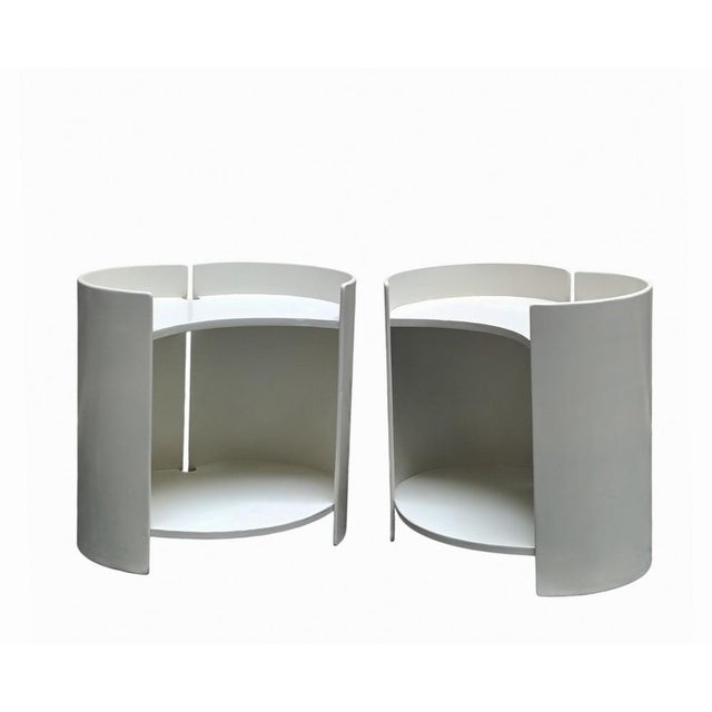 Vintage Italian White Gea Side Tables by Kazhuide Takahama for Gavina, 1960s, Set of 2 For Sale - Image 6 of 7
