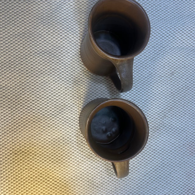 1960s 1968 Pacific Stoneware Inc. Mid-Century Pitcher & Mugs - 3 Pieces For Sale - Image 5 of 12