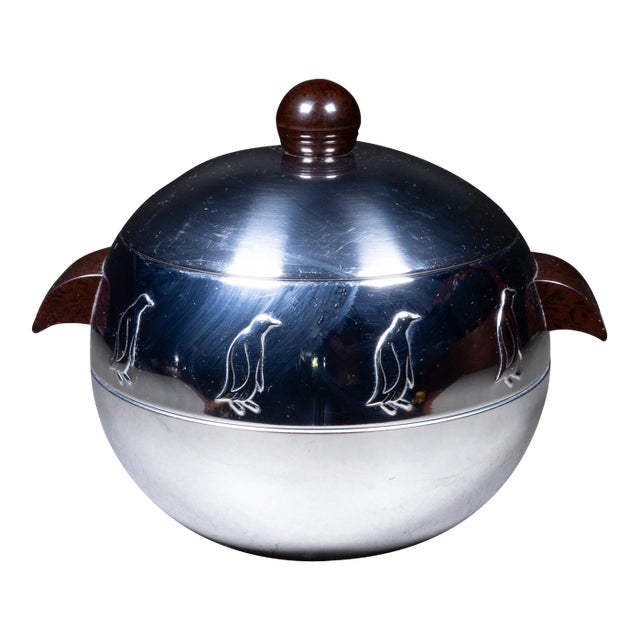 Mid-Century Penguin Chrome Ice Bucket With Bakelite Handles c.1960 For Sale