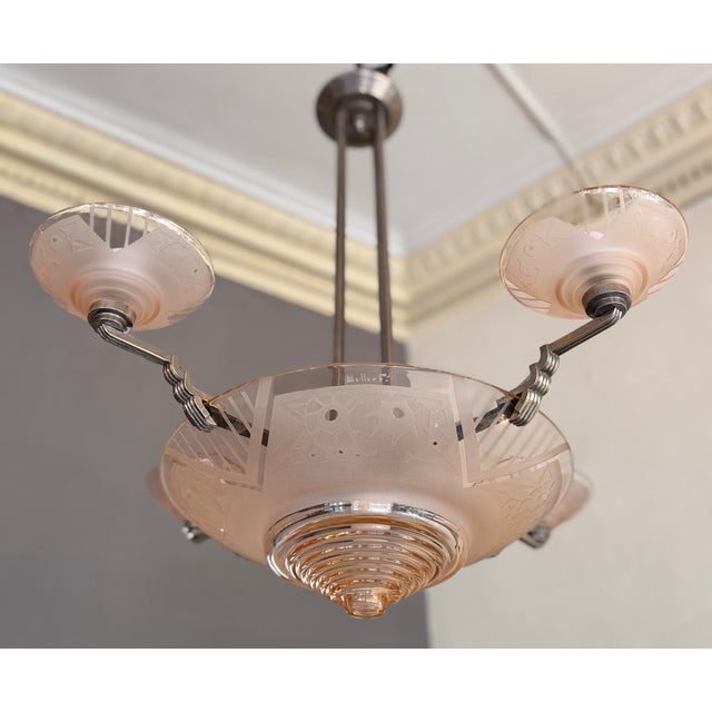 Art Deco Chandelier in Salmon-Colored Sandblasted and Polished Clear Glass from Muller Frères For Sale - Image 15 of 18