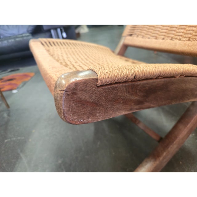 Tan VIntage Folding Woven Lounge Chair For Sale - Image 8 of 11