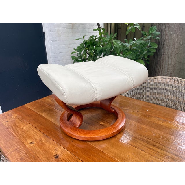 Leather Ottoman by Ekornes Stressless, 2010s For Sale - Image 17 of 17