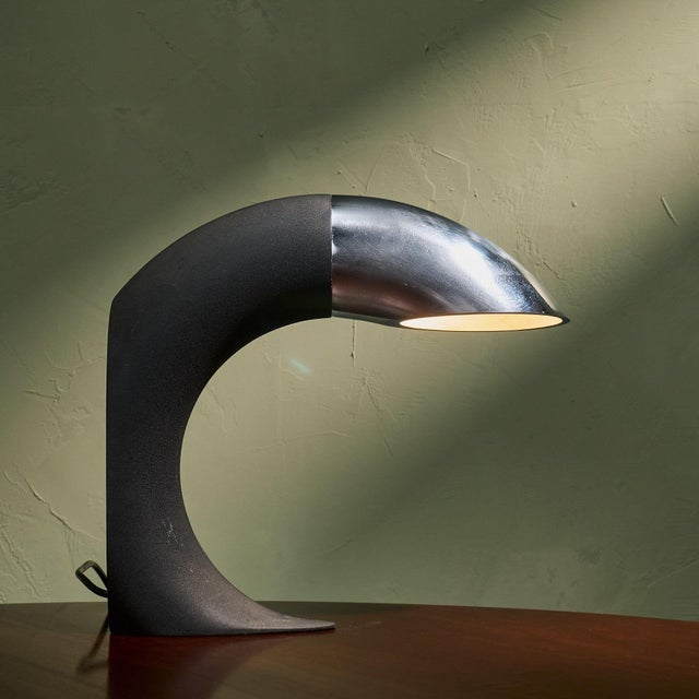 Circular Black Steel and Aluminum Table Lamp from Fratelli Martini, Italy, 1975s For Sale - Image 10 of 10