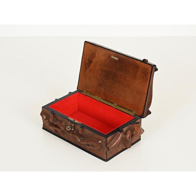 Large Draped Leather and Brass Decorative Box in the style of Adnet, Italy, 1960s For Sale - Image 14 of 18