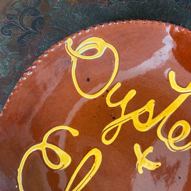 Signed Nantucket Style “Oysters + Clams” Slip Red Ware Plate For Sale - Image 4 of 5