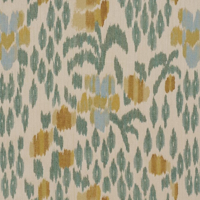 Traditional Schumacher Leonora Warp Print Fabric In Citron For Sale - Image 3 of 5