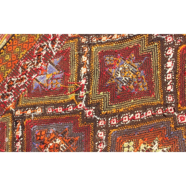Mid 20th Century Colorful Vintage Turkish Embroidered Flat-Weave Kilim Rug With All-Over Diamond Design For Sale - Image 12 of 13