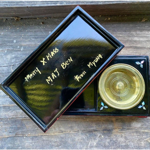 Vintage Japanese Red Lacquer Smoking Box With Mother-of-Pearl Birds and Brass Ash Receiver For Sale - Image 13 of 16
