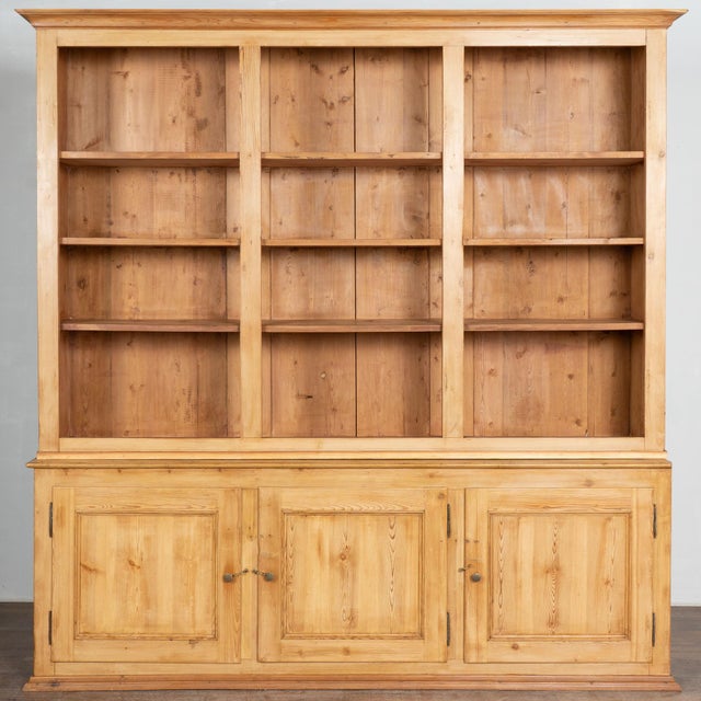 Farmhouse Early 20th Century Danish Pine Bookcase Display Cabinet For Sale - Image 3 of 11