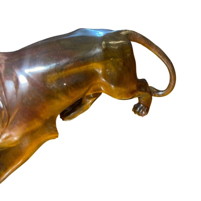 Mid-20th Century Tiger’s Eye Quartz Lion Carving Attributed to Georg O. Wild. For Sale - Image 4 of 7