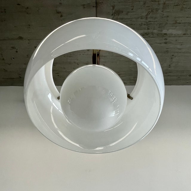 Ivory Omega Pendant Lamp by Vico Magistretti for Artemide, 1962 For Sale - Image 8 of 9