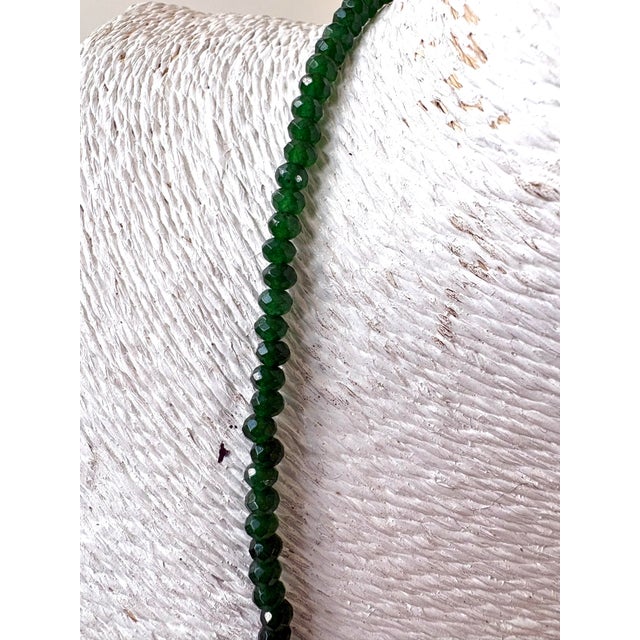 Faceted Emerald Quartz Beaded Necklace With Gold Tone, Adjustable Clasp For Sale - Image 4 of 4