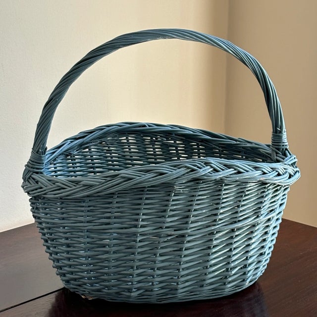Vintage Cornflower Blue Market Basket For Sale - Image 9 of 11